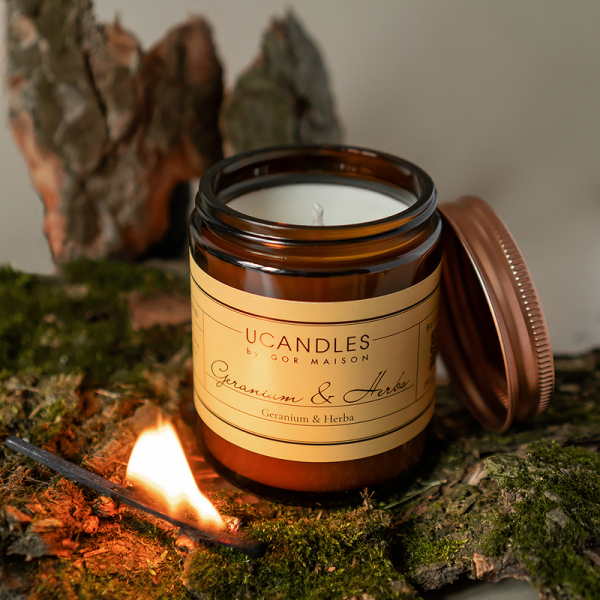 Фото Свеча ароматическая Герань и Травы
