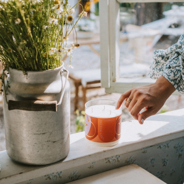 Фото Ароматическая свеча Горькая Девочка Bitter Girl