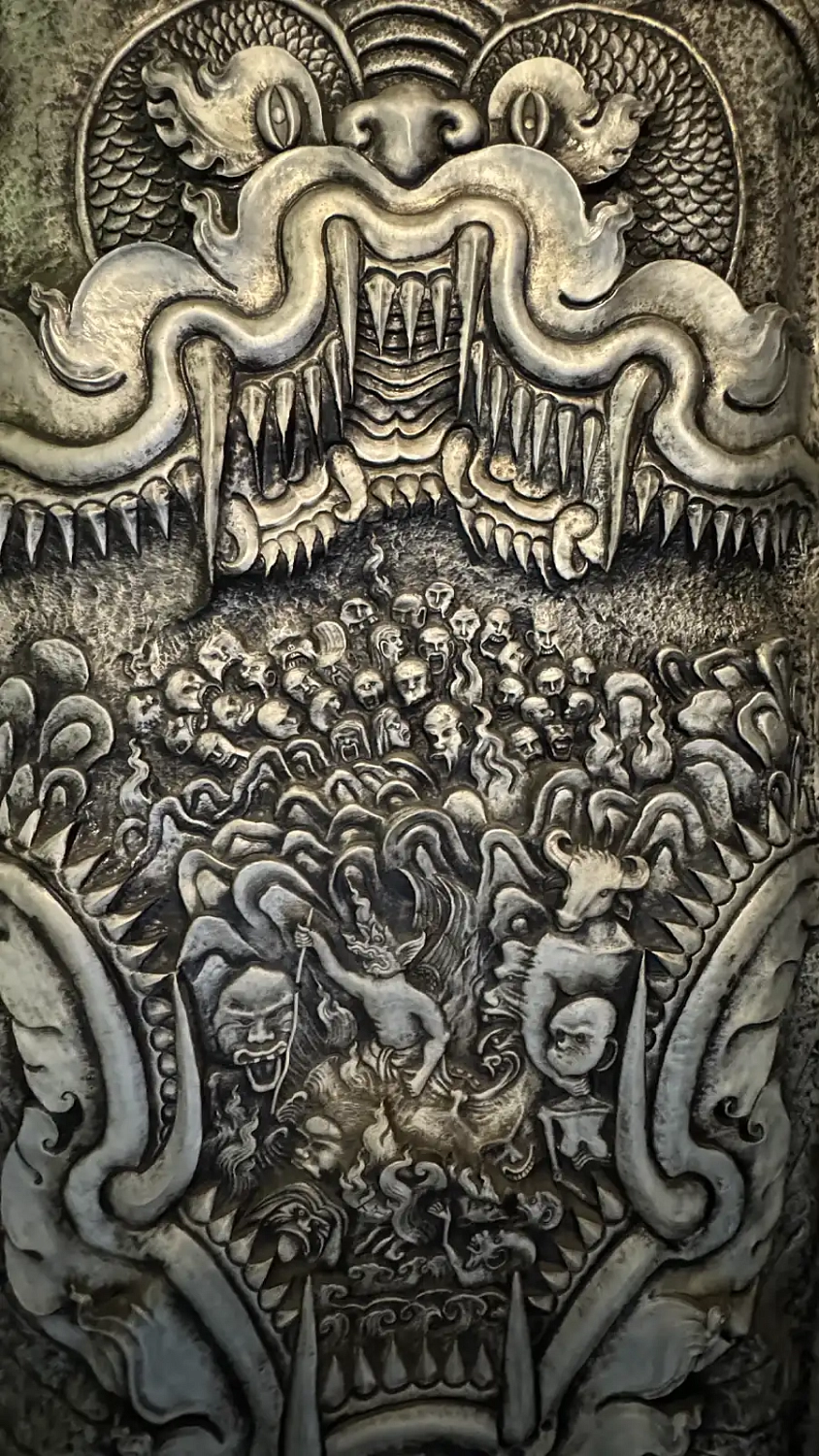 Серебряный храм - Ват Сри Супхан (Wat Sri Suphan)