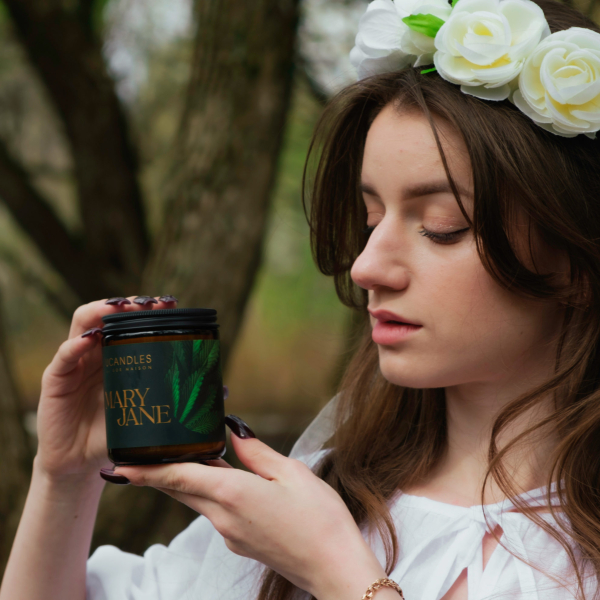 Фото Свеча ароматическая Мэри Джейн