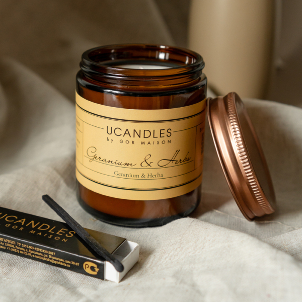 Фото Свеча ароматическая Герань и Травы